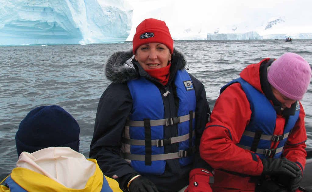 Glenda Hallwell headed for an icy shore. Glenda Hallwell headed for an icy shore.